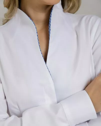 Рубашка белая воротник стойка под пуговицы с отделкой - 8969 от byME 