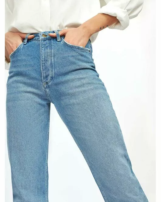 Джинсы женские голубые от byME 