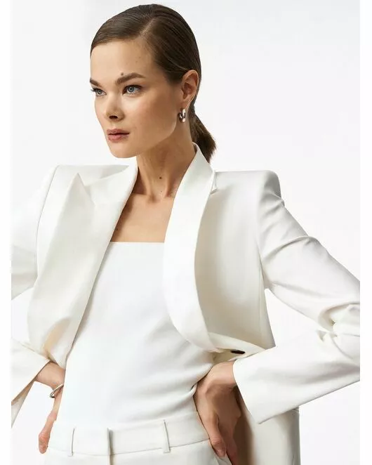 Жакет однобортный белый из смесового хлопка от ByME 