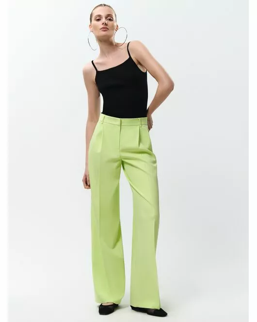 Широкие брюки с защипами от byME 