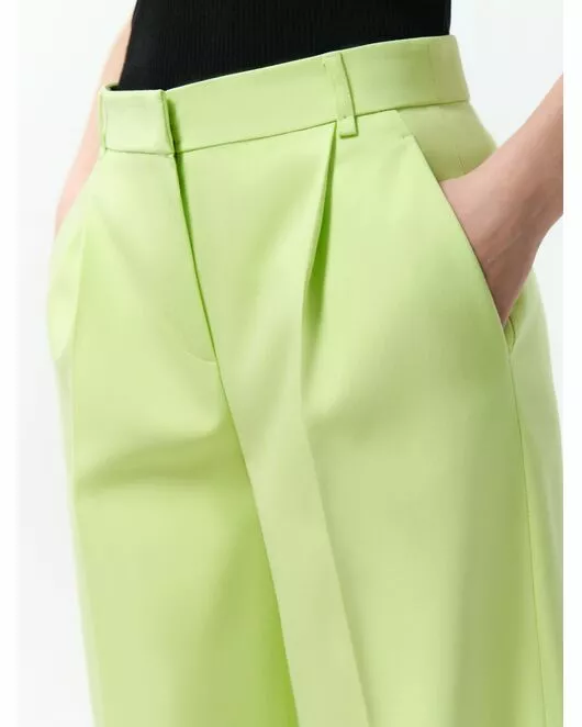 Широкие брюки с защипами от byME 