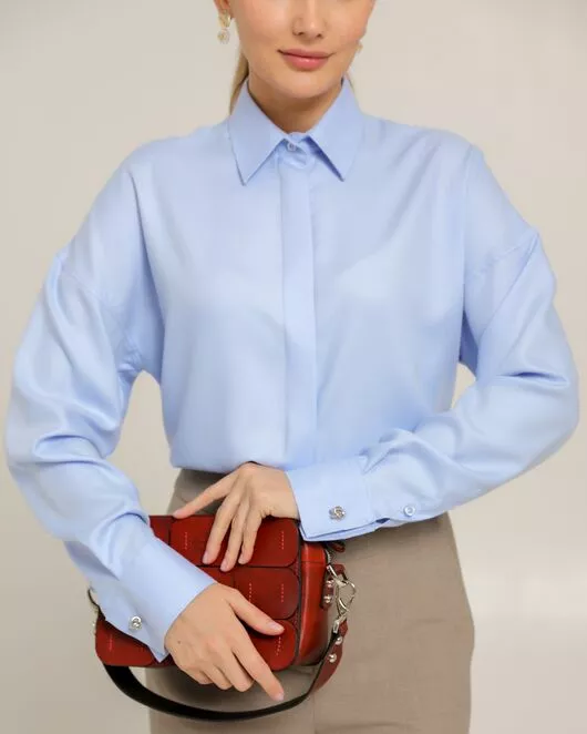 Женская рубашка из бамбука голубая- 8748 от ByME 