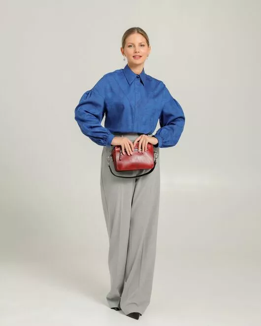 Женская рубашка полуприталенная  синяя  из района и тенсела  синяя - 8753 от byME 