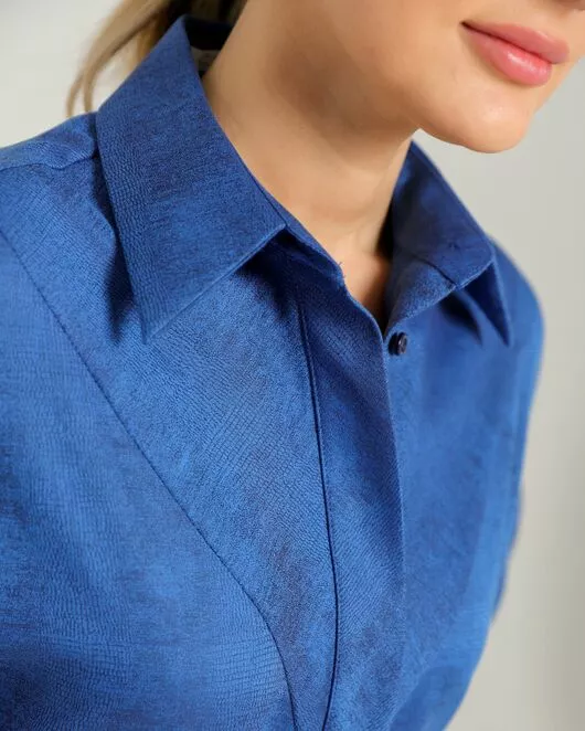 Женская рубашка полуприталенная  синяя  из района и тенсела  синяя - 8753 от byME 