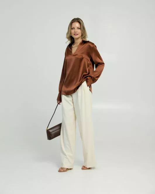Женская рубашка из шёлка в шоколадном цвете 8819 от ByME 