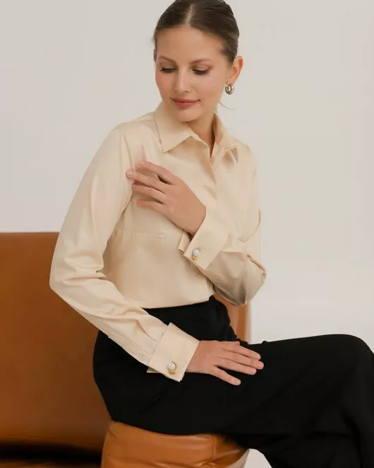 Рубашка хлопковая в бежевом цвете под запонки  8916 от byME 