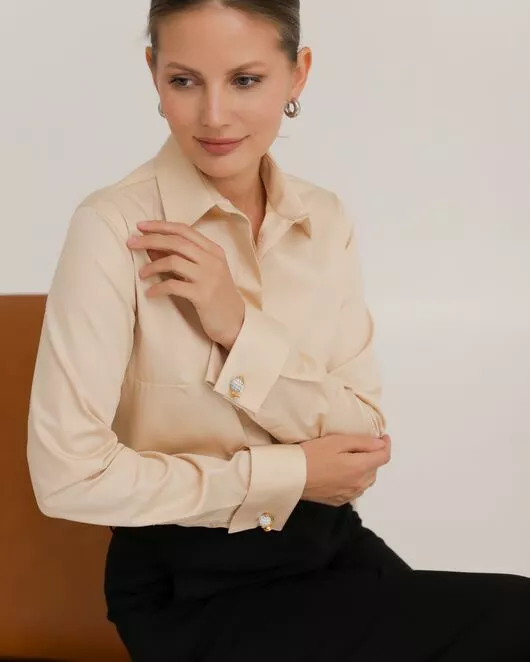 Рубашка хлопковая в бежевом цвете под запонки  8916 от byME 