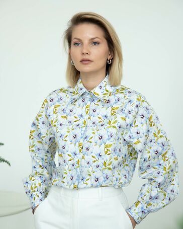 Женская рубашка под пуговицу принт голубые цветы - 8271 от byME 