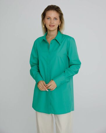 Рубашка женская из хлопка в  ярко зеленом цвете, в прямом силуэте с универсальной манжетой - 8582 от ByME 