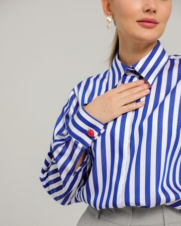 Женская рубашка из хлопка с универсальной манжетой в синюю полоску - 8744 от byME 