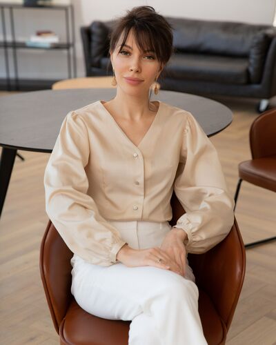 Женская блузка с объемным рукавом бежевая - 8241 от byME 