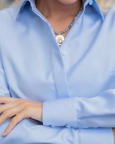 Рубашка хлопковая голубая под пуговицы - 8517 от byME 