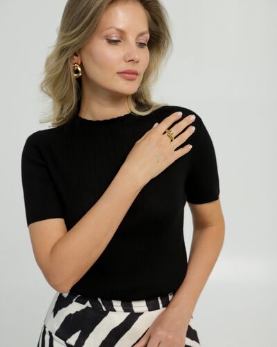 Джемпер из шерсти мериноса тонкой вязки и шелка Mulberry черный от byME 