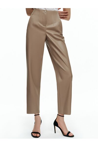 Брюки бежевые из экокожи от byME 