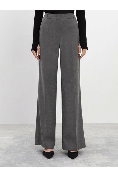 Расклешенные брюки со стрелками серые от byME 