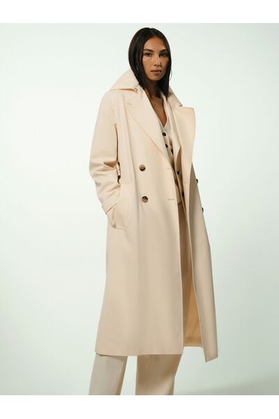 Удлинённый пиджак цвета экрю от byME 