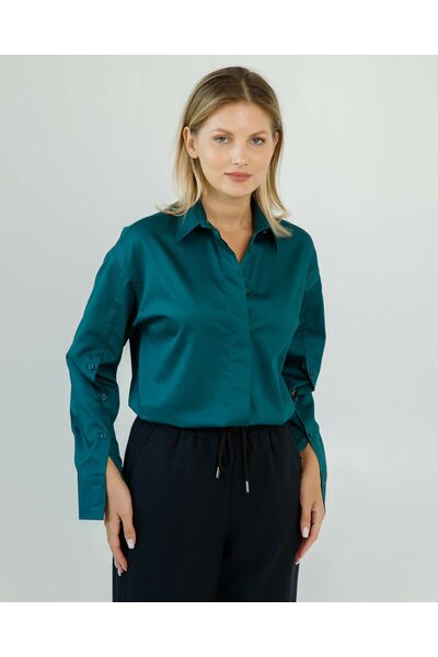 Женская рубашка  прямого кроя бутылочного цвета с пуговицами вдоль рукава 8634 от byME 