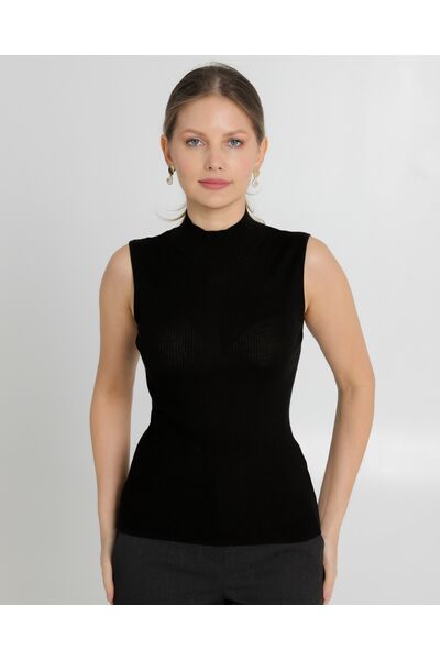 Топ из шерсти мериноса тонкой вязки и шелка Mulberry черный - 02B2430-black от byME 