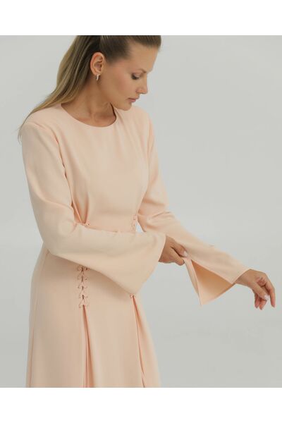 Платье персиковое от LW 