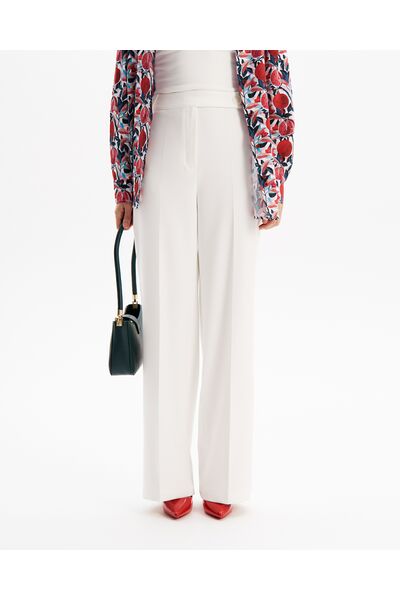 Брюки прямые в молочном цвете из вискозы  TR1-1000 от  