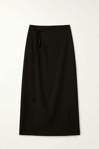 Женская юбка  из смесового  состава 035058 черная от LW 