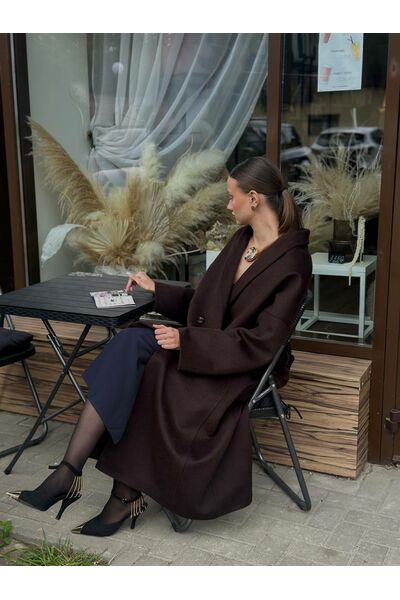 Пальто из шерсти мериноса шоколадное A093 от Doroteya 