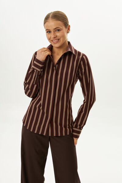 Рубашка хлопковая в полуприталенном силуэте коричневая в полоску под пуговицы 9061 от byME 