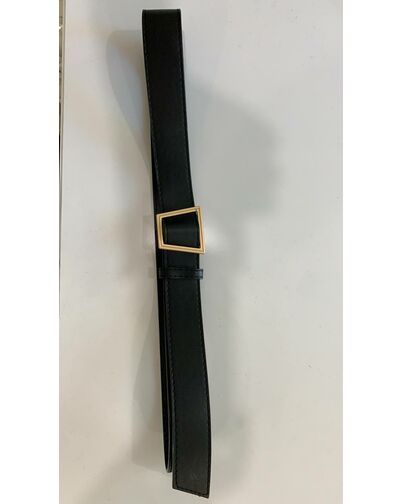 Ремень черный с пряжкой-трапецией от  