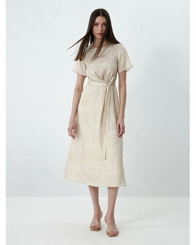 Атласное платье с декоративным узлом от byME 