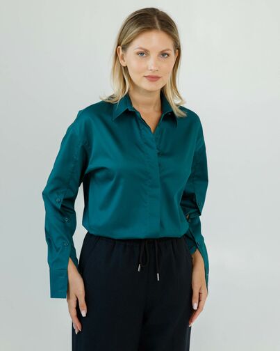 Женская рубашка  прямого кроя бутылочного цвета с пуговицами вдоль рукава 8634 от byME 