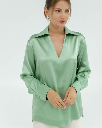 Блуза из натурального шёлка зелёного цвета 8820 от byME 