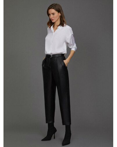 Брюки женские из экокожи с защипами от byME 