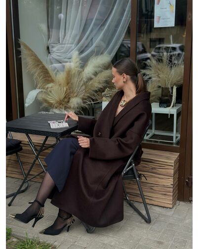 Пальто из шерсти мериноса шоколадное A093 от Doroteya 