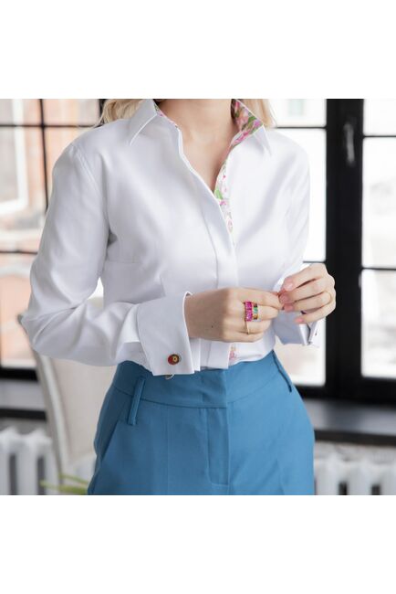 Женская рубашка под запонку белая с супатной застежкой с отделкой - 7878 от byME 