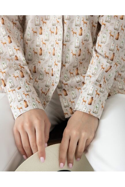 Женская рубашка в прямом силуэте в бежевых оттенках - 8028 от byME 