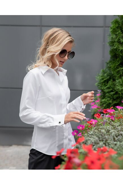 Женская полуприталенная рубашка под запонку белая с отделкой  - 8050 от byME 