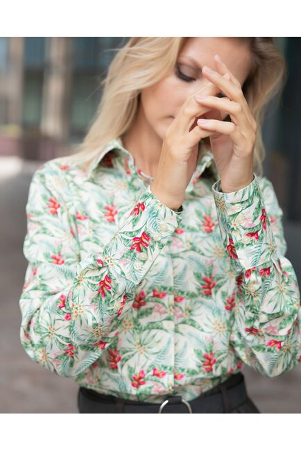 Женская рубашка под пуговицы полуприталенная тропический узор - 8058 от byME 