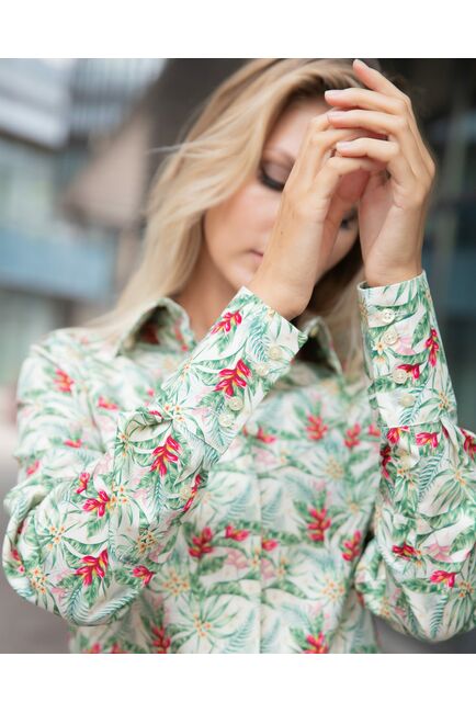 Женская рубашка под пуговицы полуприталенная тропический узор - 8058 от byME 