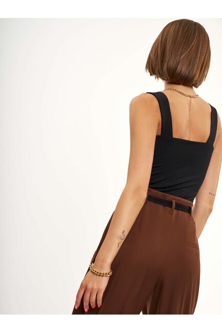 Прямые женские брюки с защипами от byME 