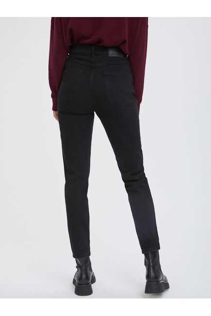 Джинсы с высокой посадкой от byME 