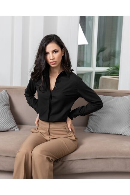 Женская рубашка под пуговицы с супатной застежкой полуприталенная без отделки черная - 8088 от byME 