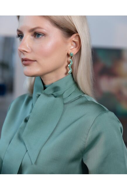 Женская блузка зеленая с бантом- 8220 от ByME 