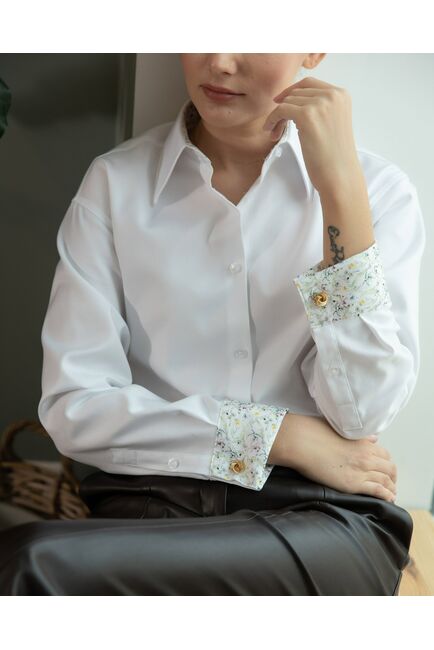 Женская рубашка полуприталенная белая - 8232 от byME 