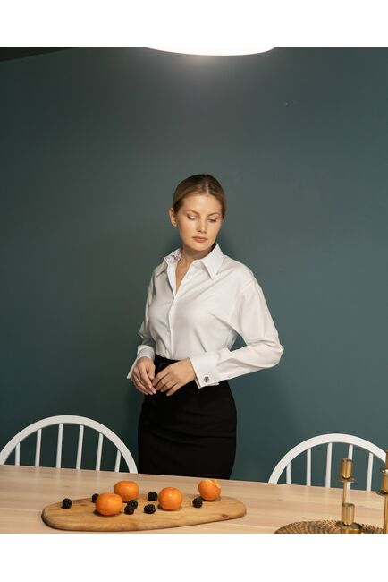 Женская рубашка полуприталенная белая - 8235 от byME 