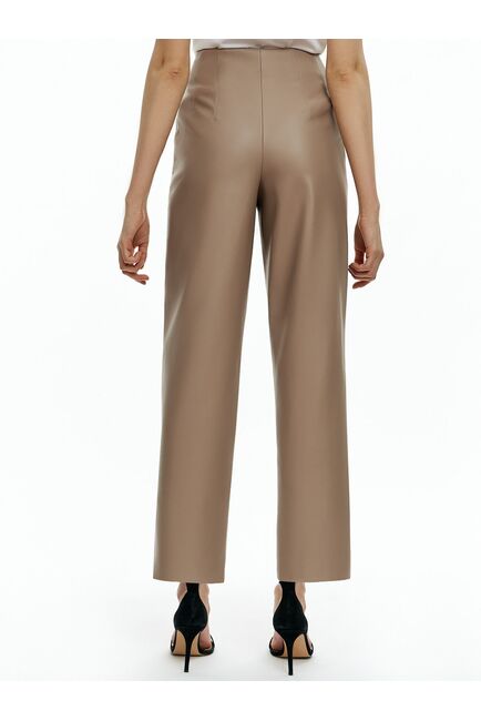 Брюки бежевые из экокожи от byME 