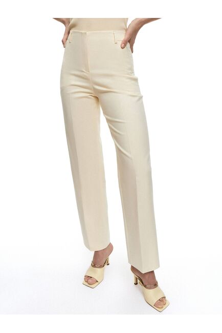Прямые женские брюки молочного цвета от byME 