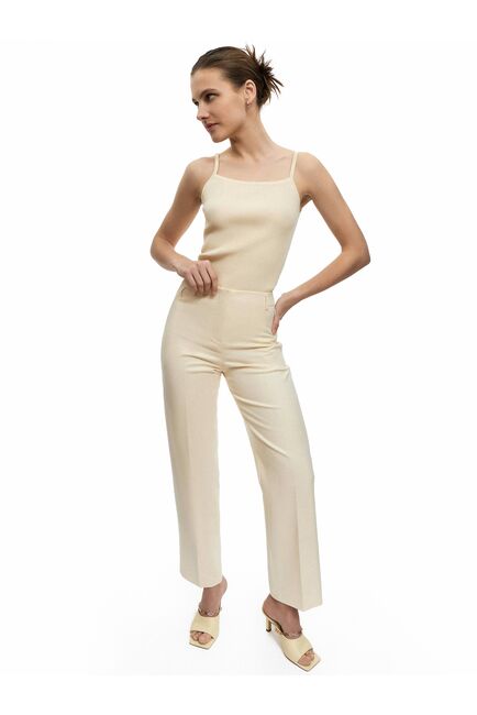 Прямые женские брюки молочного цвета от byME 