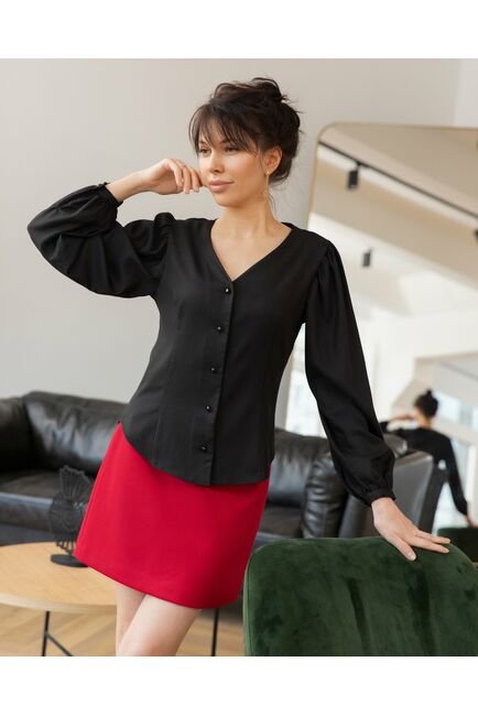 Женская блузка с объемным рукавом и V-образным вырезом чёрная - 8240 от byME 