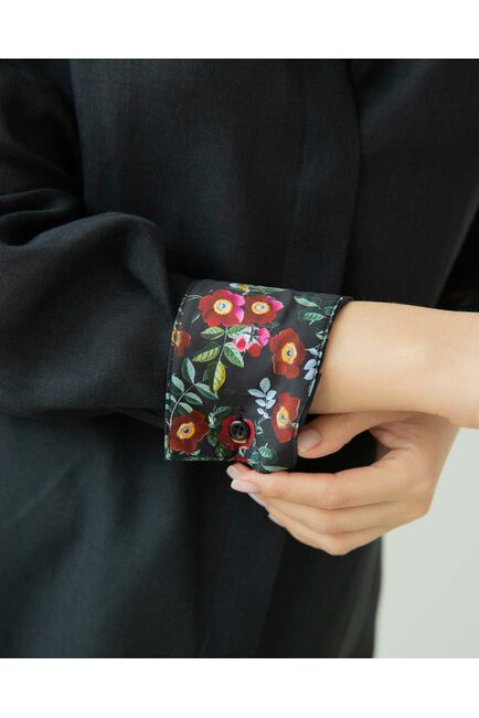 Женская льняная рубашка чёрная с отделкой цветы - 8287 от byME 