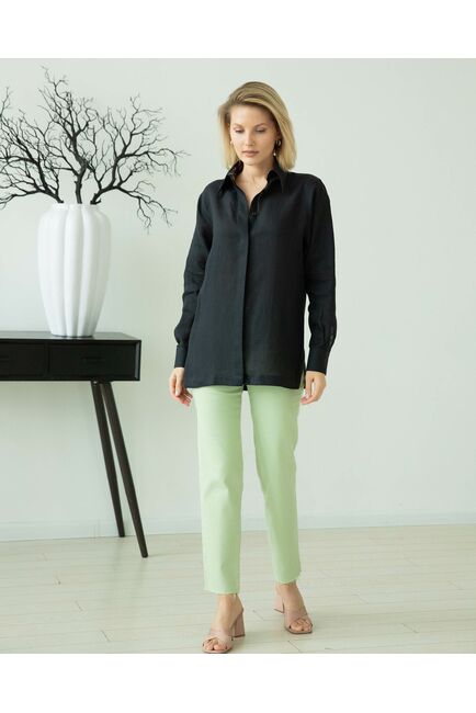 Женская льняная рубашка чёрная с отделкой цветы - 8287 от byME 